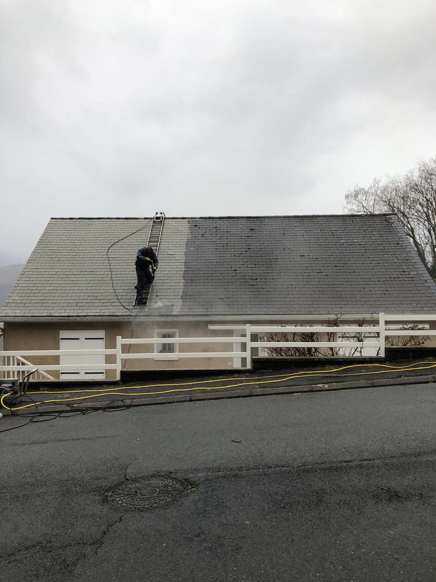 Démoussage toiture à Douai